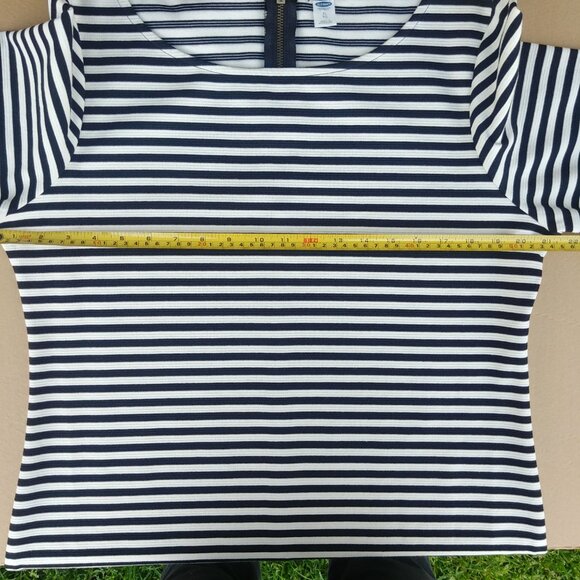 Old Navy Black and White Striped Long Sleeve Dress - Picture 12 of 13